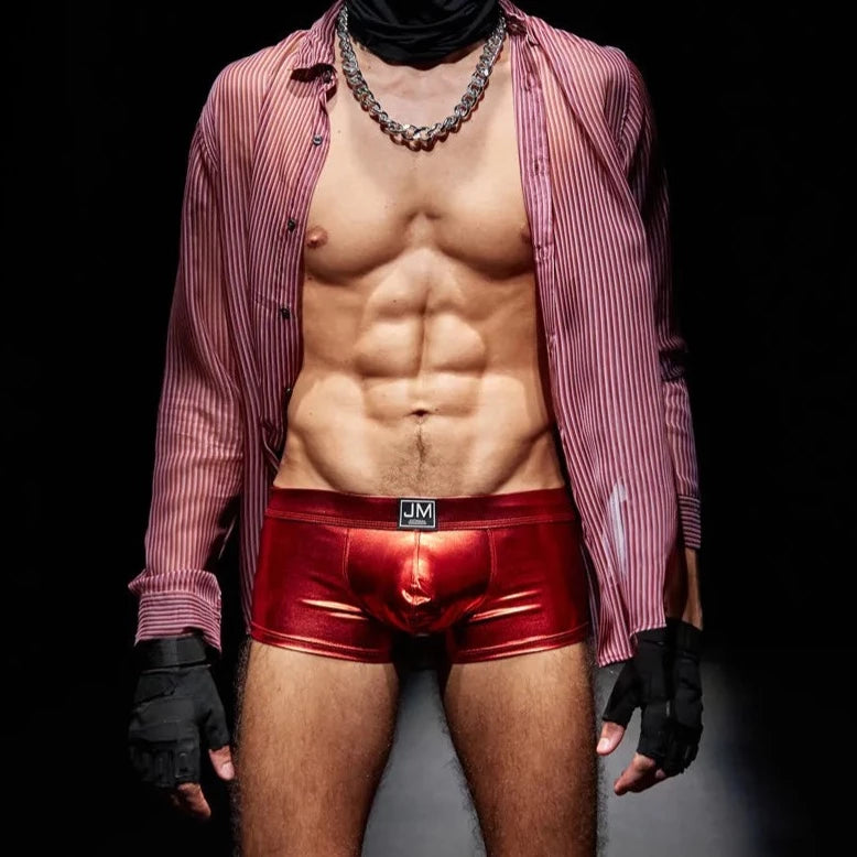 Owen: Shiny boxer